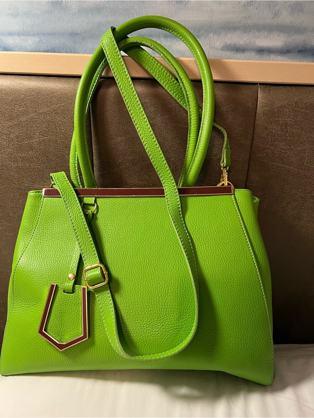 Borse in Pelle Italian Lime Green Structured Leather Tote with Gold Accents